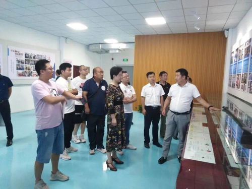 中國(guó)輕工商會(huì)發(fā)制品分會(huì)聯(lián)合阿里巴巴集團(tuán)全球速賣(mài)通來(lái)扶風(fēng)考察